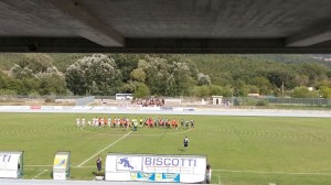 L'ingresso in campo di Isernia - Vis Pesaro