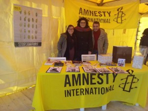 Alcuni volontari di Amnesty International