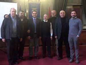 I relatori del corso di aggiornamento professionale a Pescara: Franz, Cimino, Formato, Crispo, Caterina e Santimone, insieme al presidente abruzzese Pallotta