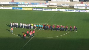 L'ingresso in campo di Sambenedettese e Campobasso