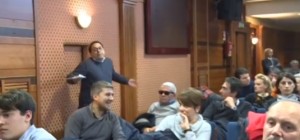 Leva ha fatto sentire il proprio dissenso durante l'assemblea del Partito Democratico