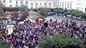 La Befana scende in Piazza Municipio