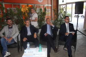 Da destra, l'autore Formato, il presidente della Fondazione Neuromed, Pietracupa, il numero uno della Figc Matera, Comanda, e il dg del Matera Calcio, Iodice