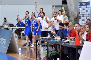 Mimmo Sabatelli sulla panchina dell'Italia Under 20 femminile di pallacanestro